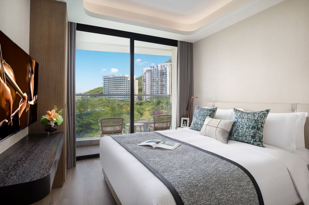 Three-bedroom Deluxe Suite, Ascott Dadonghai Bay Sanya 5*