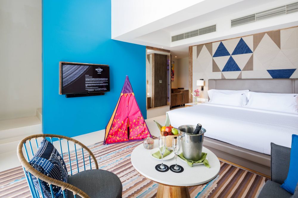 Two Bedroom Duplex Silver Family Suite, Hard Rock Hotel Maldives 5*