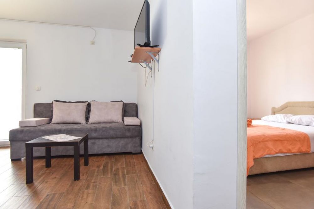 APP 03+1 One Bedroom, Jana Apartments 3*