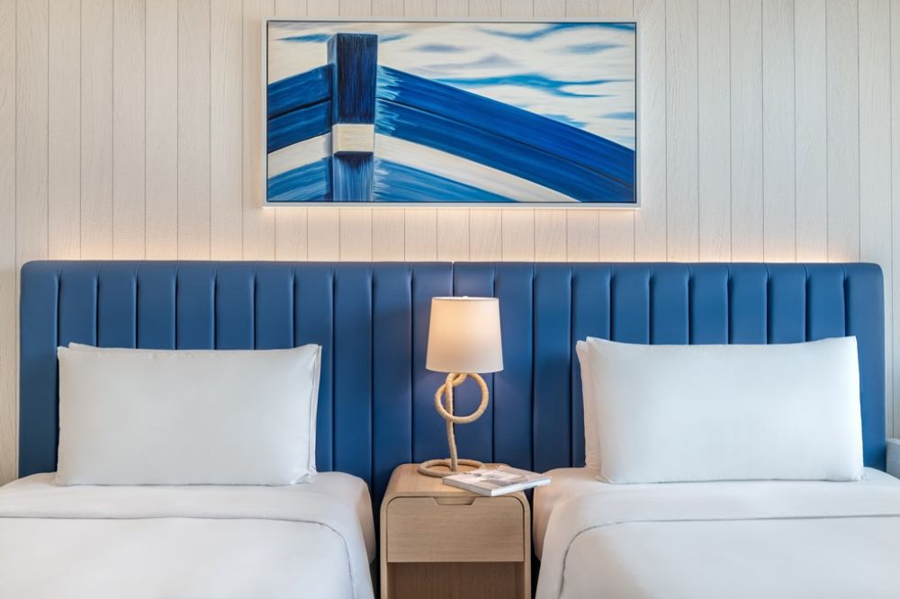 Standard Plaza View, Crowne Plaza Abu Dhabi Yas Island 4*