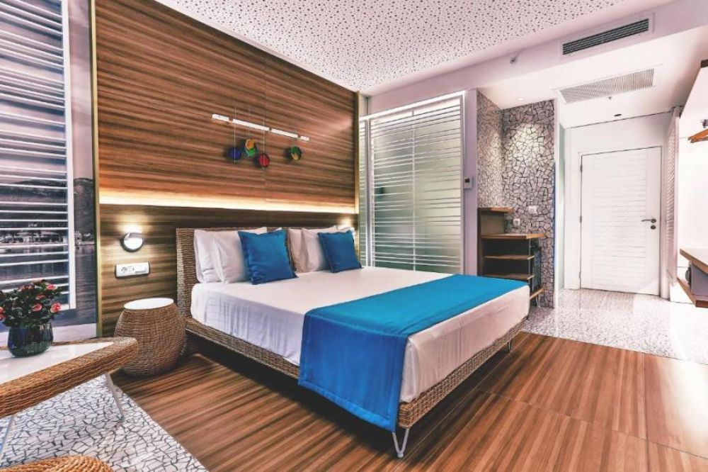 Deluxe Mountain View, Carine Hotel Kumbor (ex. Iberostar Selection) 4*