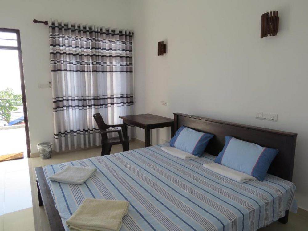 Deluxe Room Double/Twin Balcony (Second Floor), Sailors Mirissa 3*