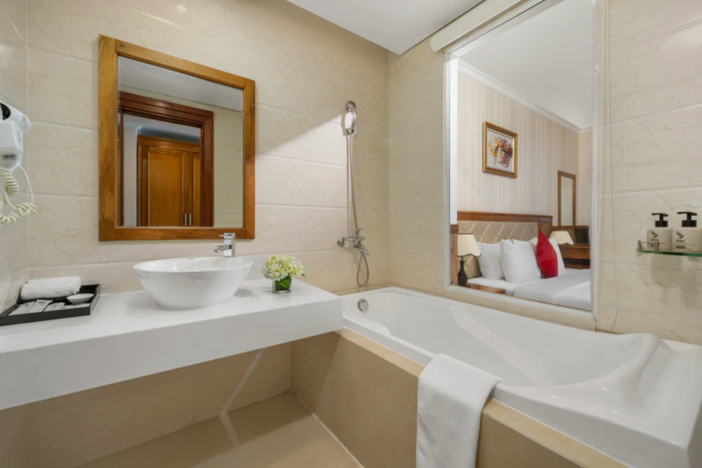Premium, Serene Beach Hotel Danang 4*