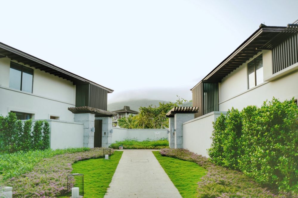 Luxury Pool Villa with 3 bedrooms, Le Meridien Shimei Bay Beach Resort & Spa 5*