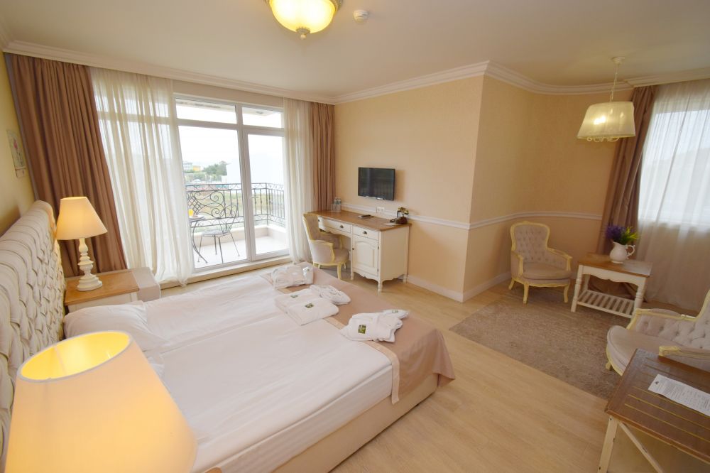APP LUX, Therma Palace 5*