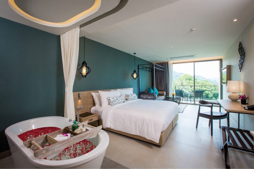 Premiere Deluxe, Fusion Suites Phuket Patong (ex. Mai House Patong Hill) 5*