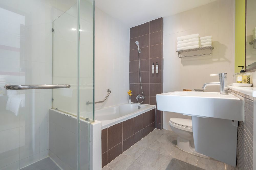 Deluxe Family Quad, Hotel De Bangkok 3*