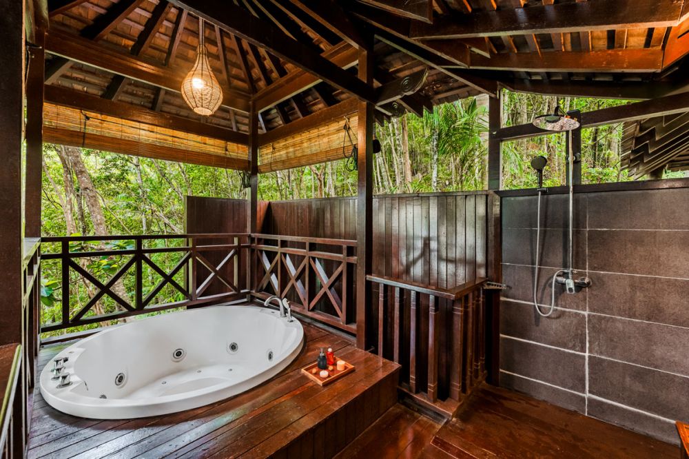 Tree House Villa, Bunga Raya Island Resort & Spa 5*