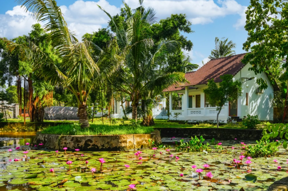 Flower Stream Bungalow, YNG Luxor Phu Quoc Resort 4*