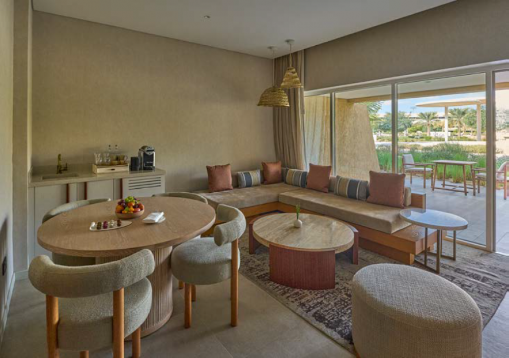 Al Muradi Family Suite, Erth Hotel Abu Dhabi 5*