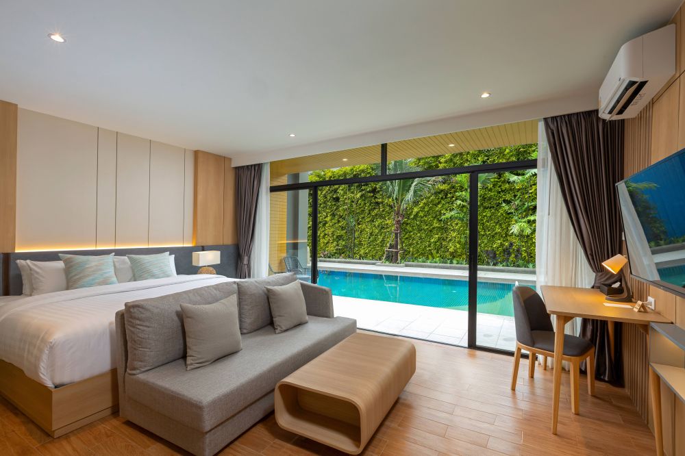 Deluxe Pool Access (Main Building), Wyndham Garden Naithon Phuket 5*