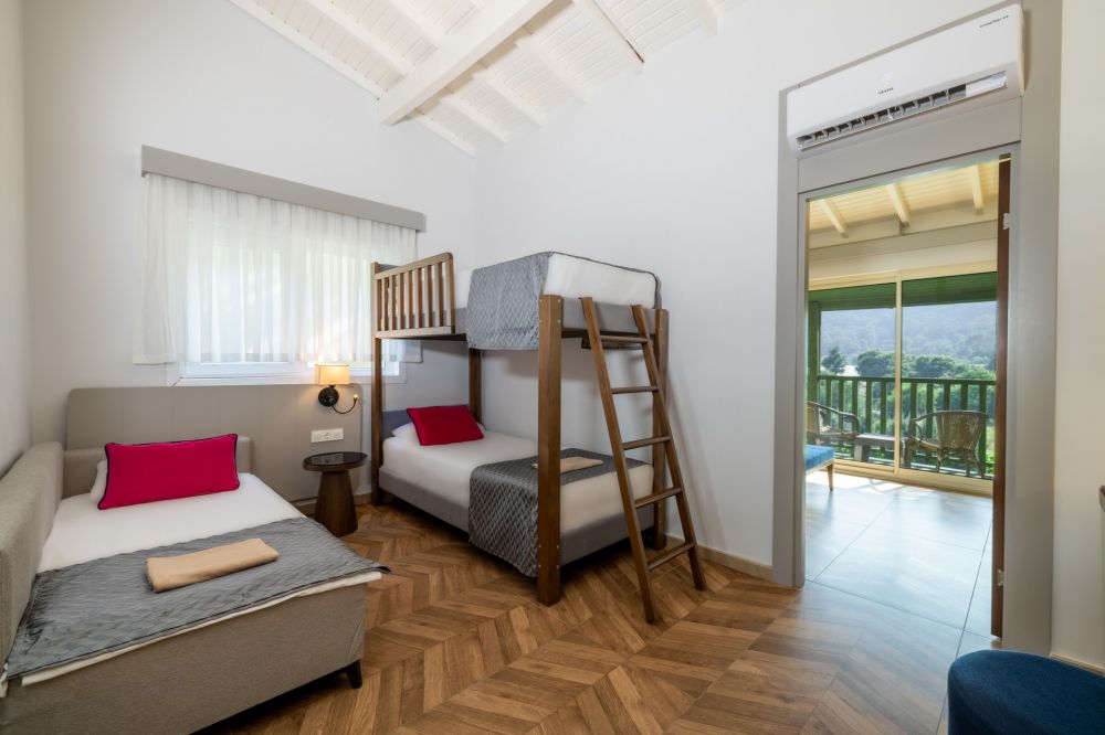 Deluxe Family Room with Bunkbed, Crystal Flora Pearl Collection (ex. Crystal Flora Beach Resort) 5*