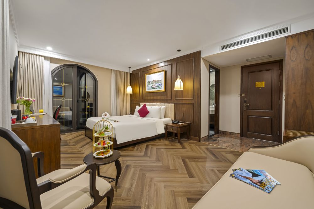 Suite SV, Golden Lotus Luxury 4*