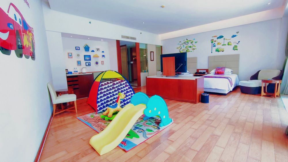 Parent Child Themed Family Room, Mingshen Golf & Bay Resort Sanya 4*