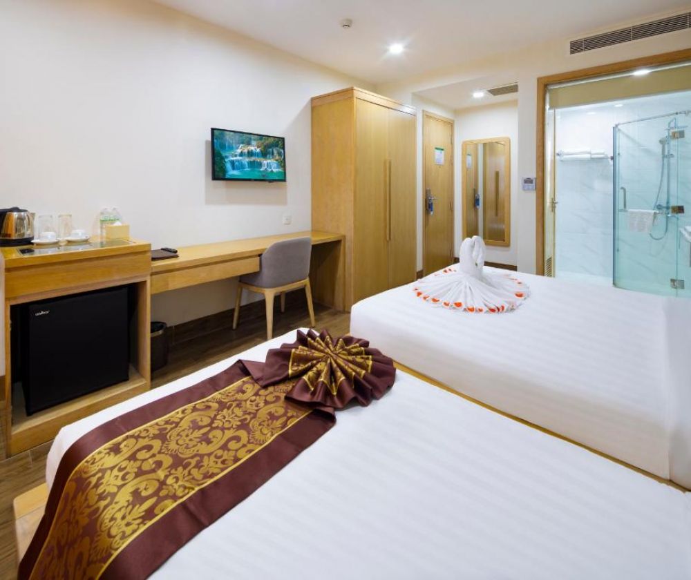 Family with balcony, Gibson Hotel Nha Trang 3*