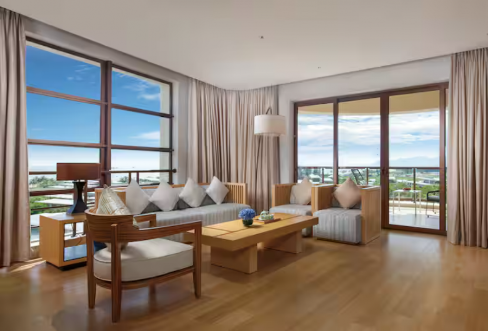 One Bedroom GV/OV Suite, Thousand Cranes Sanya Yazhou Bay,Curio Collection by Hilton 5*