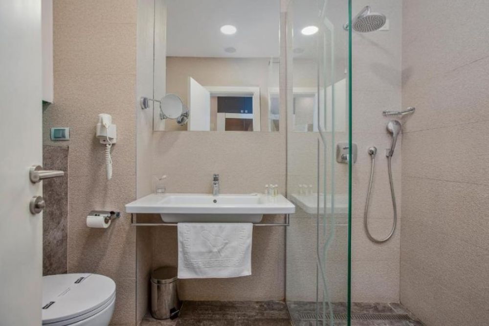 Family App Sea View, Bracera 4*