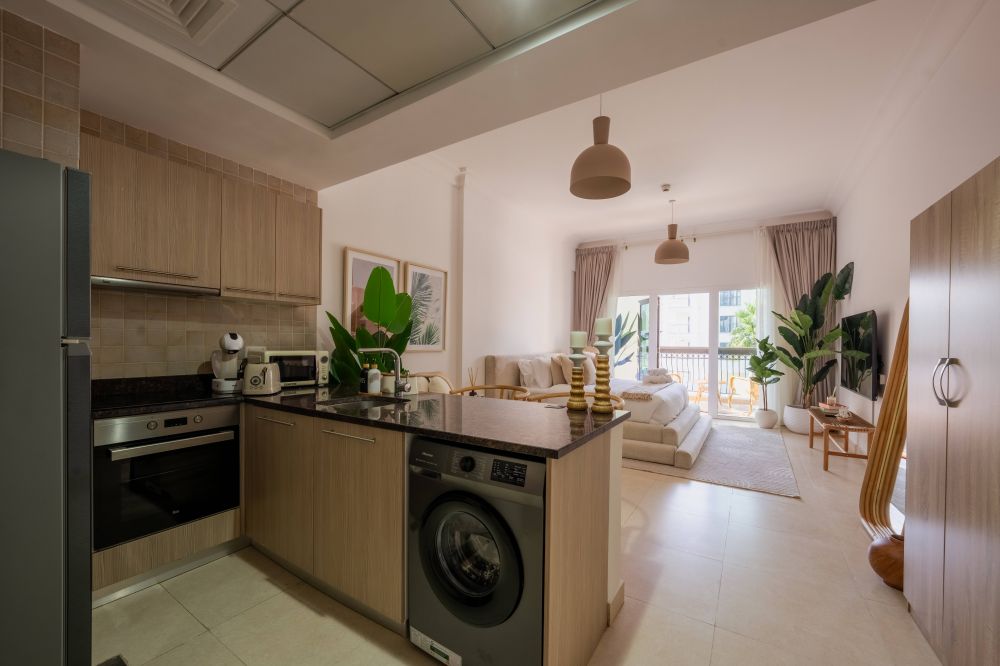 Studio With Yas Theme Park Access, Otolo Homes