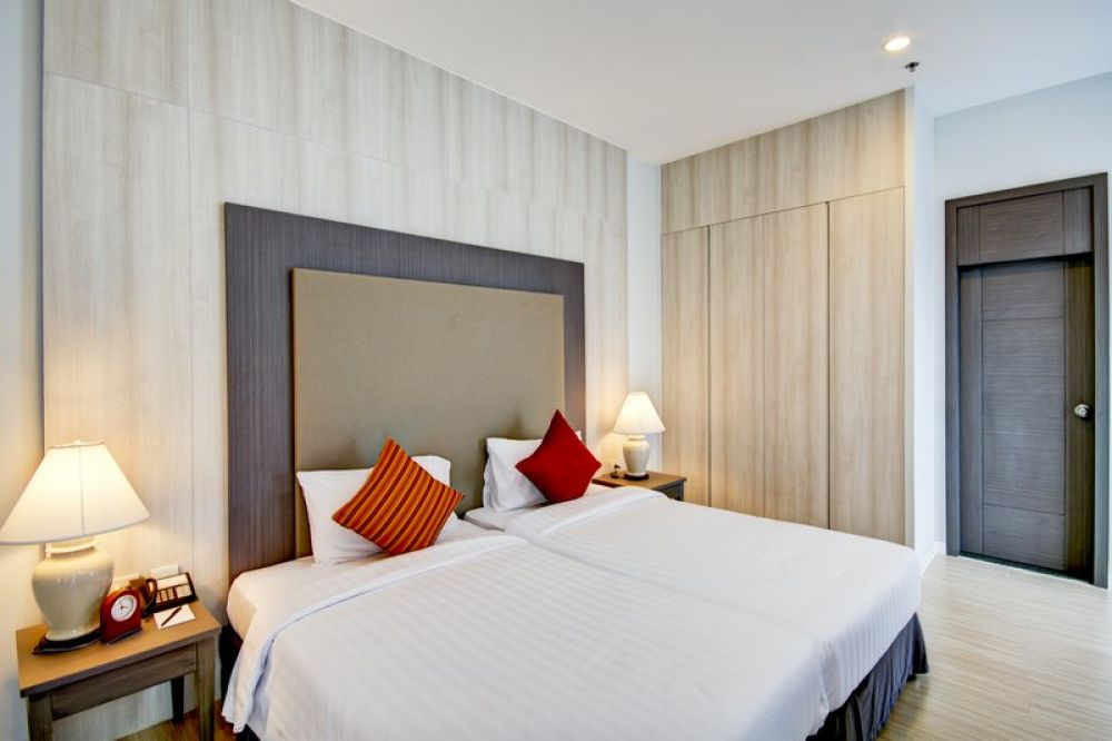 2 Bedroom Suite, Classic Kameo Hotel 4*