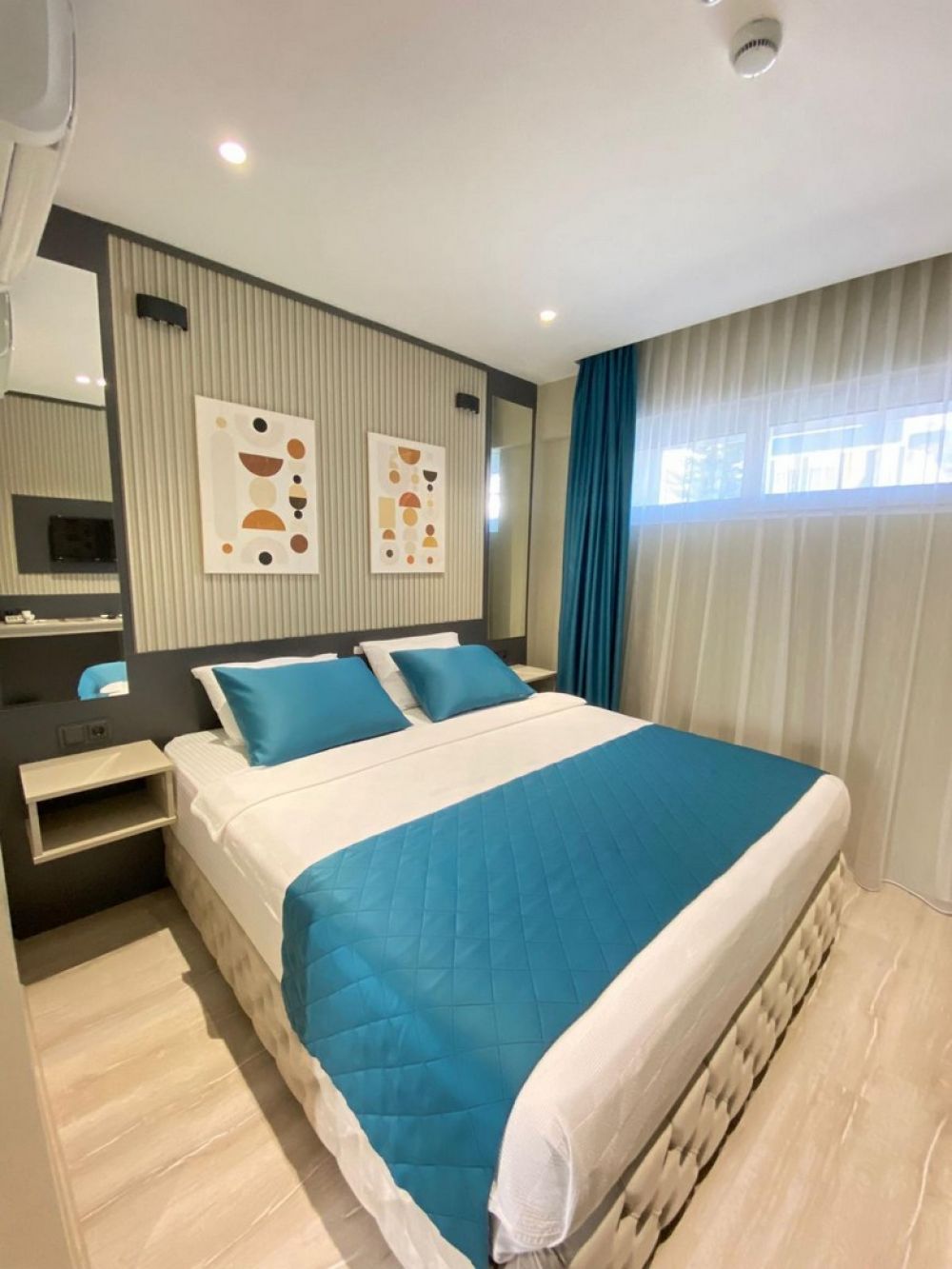 Economy/Standard, Sky Luxe 3*