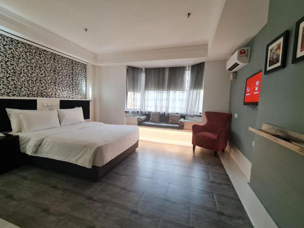 Deluxe Star, Arenaa Star Hotel 3*