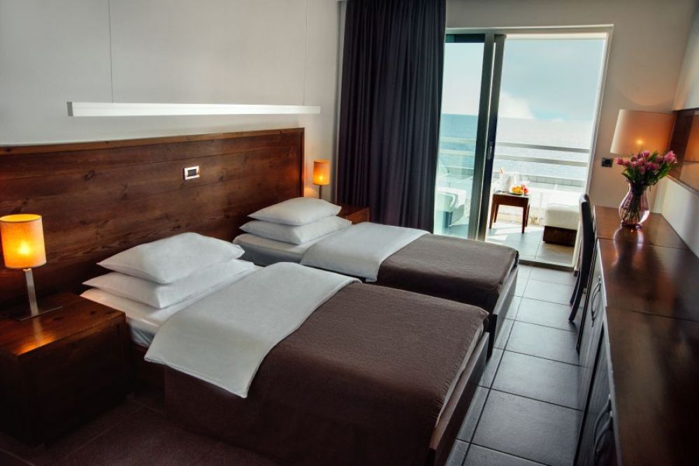 Standard Double sea side view, Avala Resort & Villas 4*