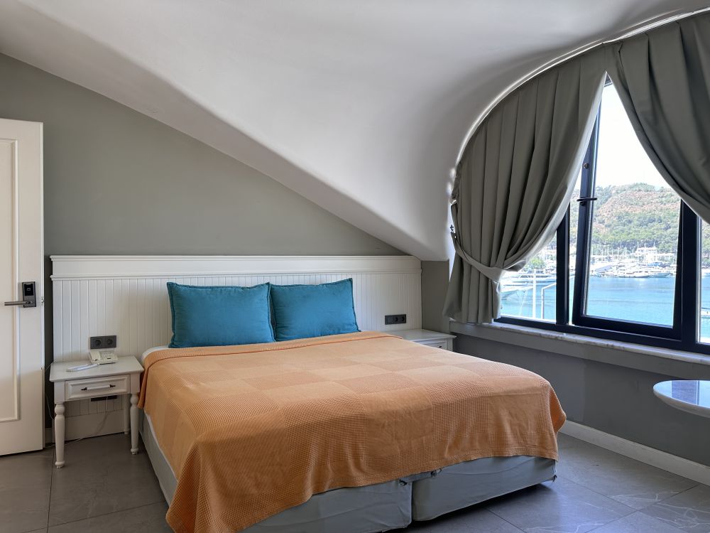 Deluxe room, Atapark Hotel 4*