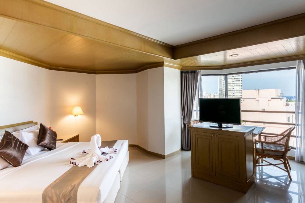 Executive Deluxe, City Beach Resort 3*