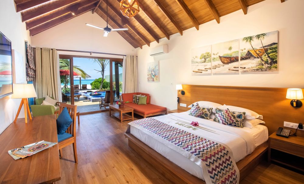 Deluxe Beach Pool Villa, Reethi Faru Resort 4*