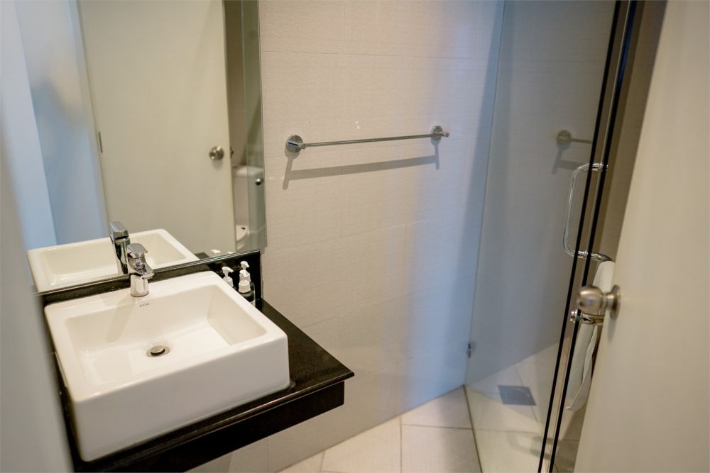 Two Bedroom Suite Partial/Direct Sea View, Ocean Front Condominium - Galle 4*