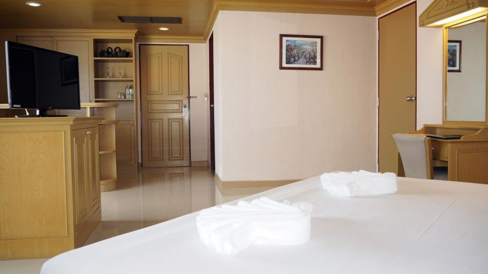 Executive Deluxe, City Beach Resort 3*