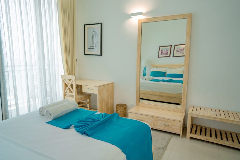 Two Bedroom Suite Partial/Direct Sea View, Ocean Front Condominium - Galle 4*