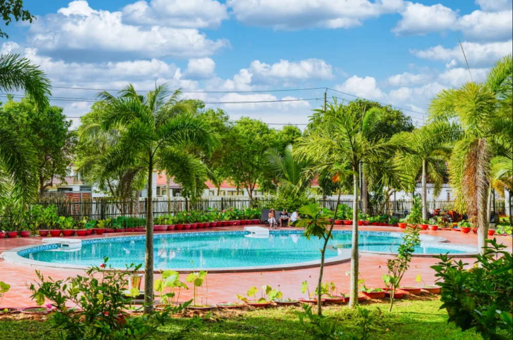 Deluxe Pool Room, YNG Luxor Phu Quoc Resort 4*