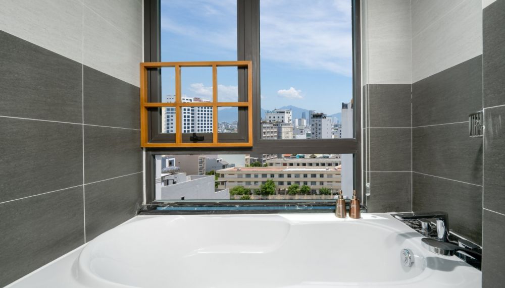 Deluxe Double with Bathtub, Monalisa Luxury Hotel 3*