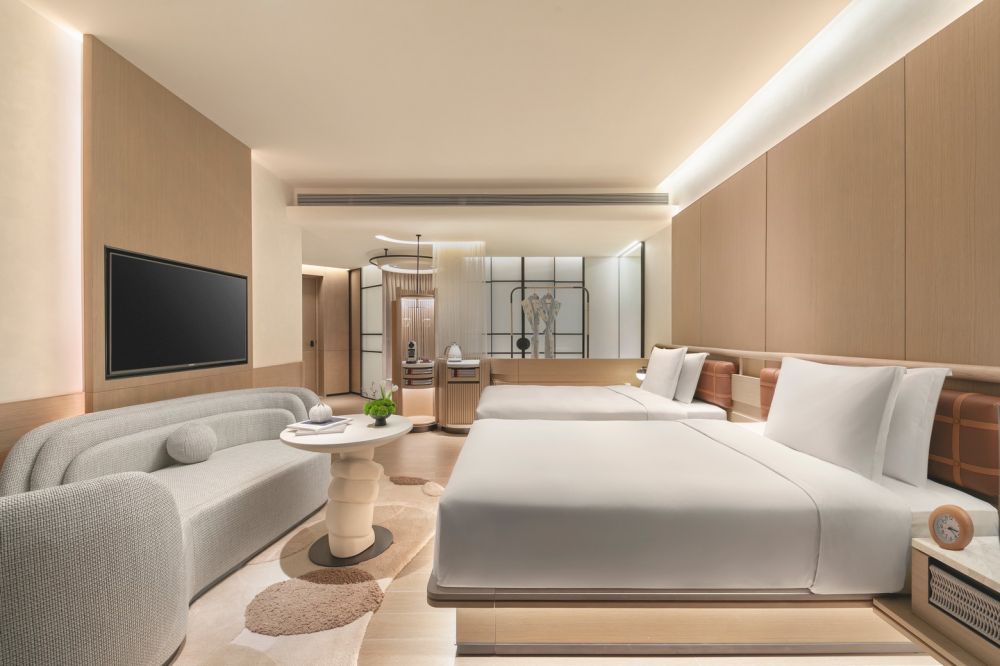 Standard, Hotel Indigo Clear Water Bay 5*