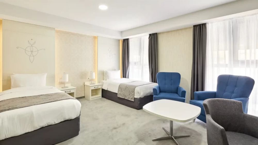 Deluxe Triple, Gallery Palace 4*