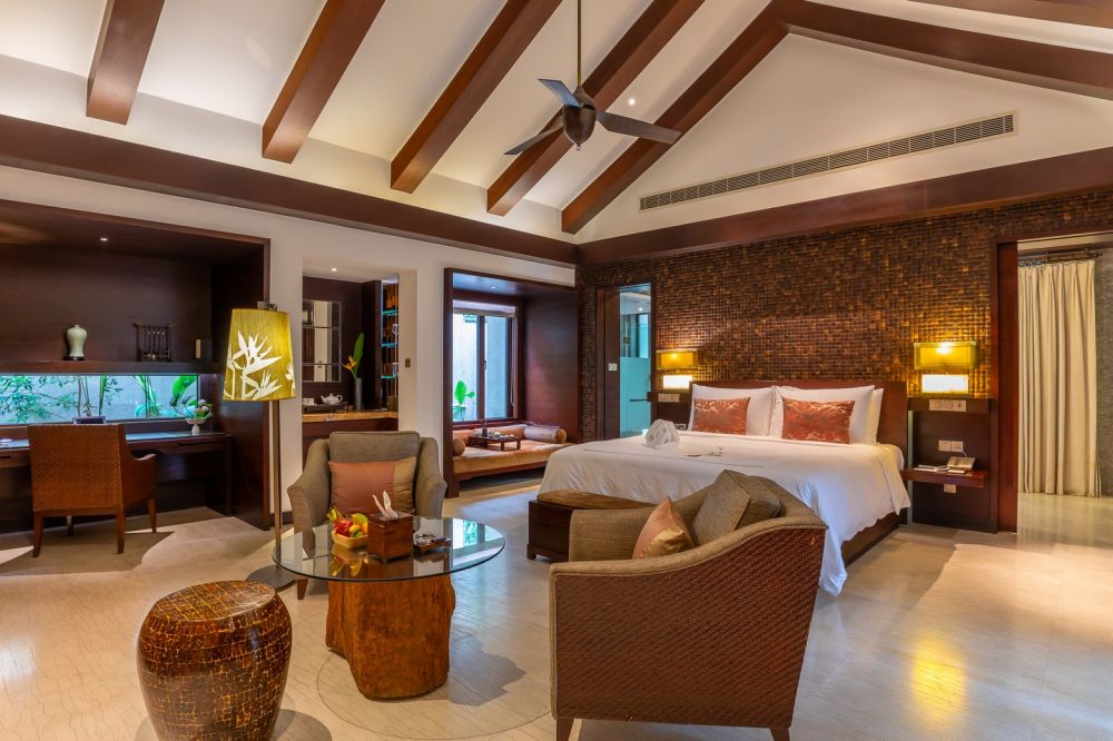 Superior One-Bedroom villa with private pool, Hainan Narada Resort & Spa Perfume Bay - All Villas 5*