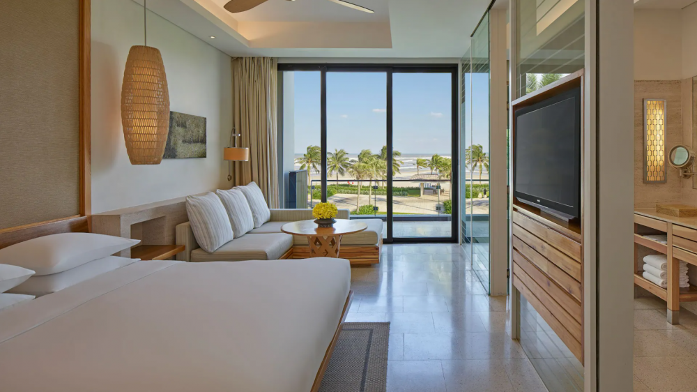 King/Twin Bedroom Ocean View, Hyatt Regency Danang Resort & Spa 5*