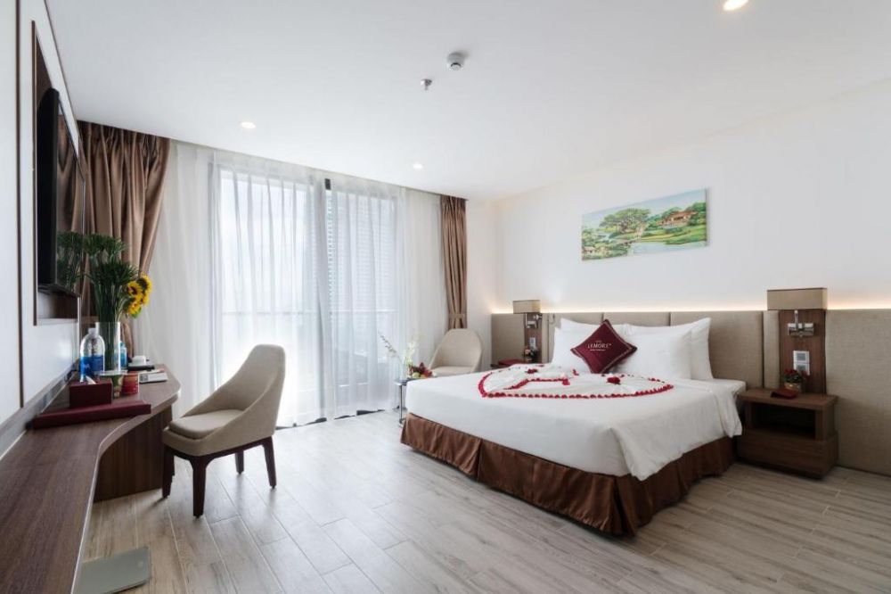 Senior Deluxe with Balcony, LeMore Hotel Nha Trang 4*