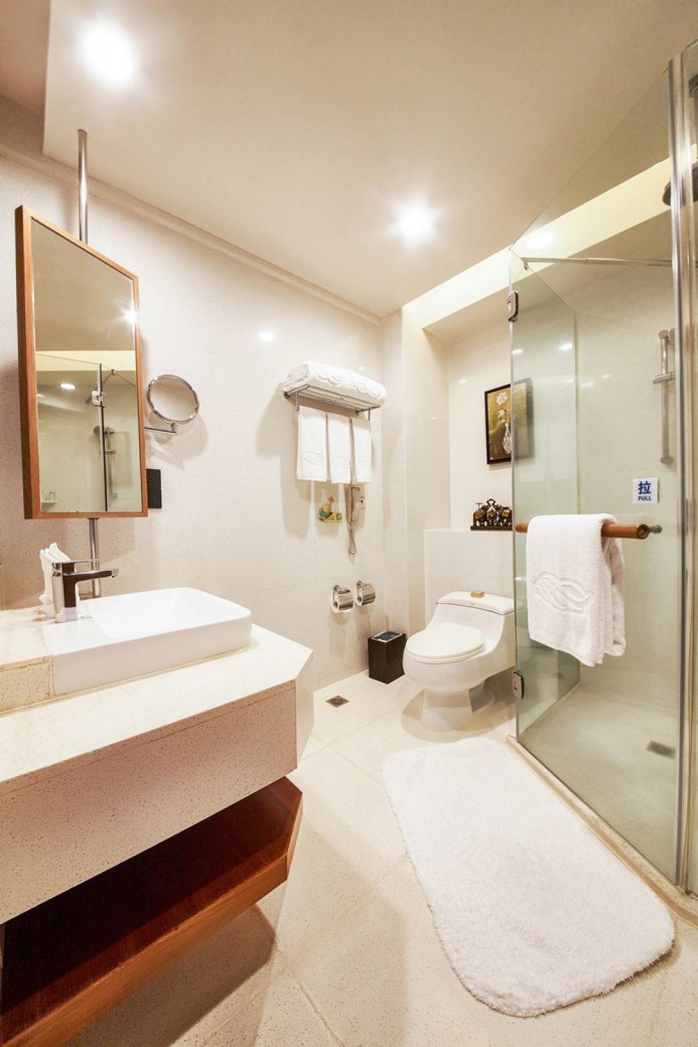 Elite Ocean View Suite, Ocean Sonic Resort Sanya 5*