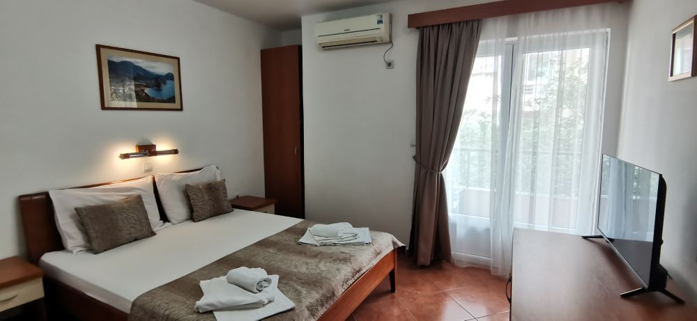 DBL Room, Neno 3*