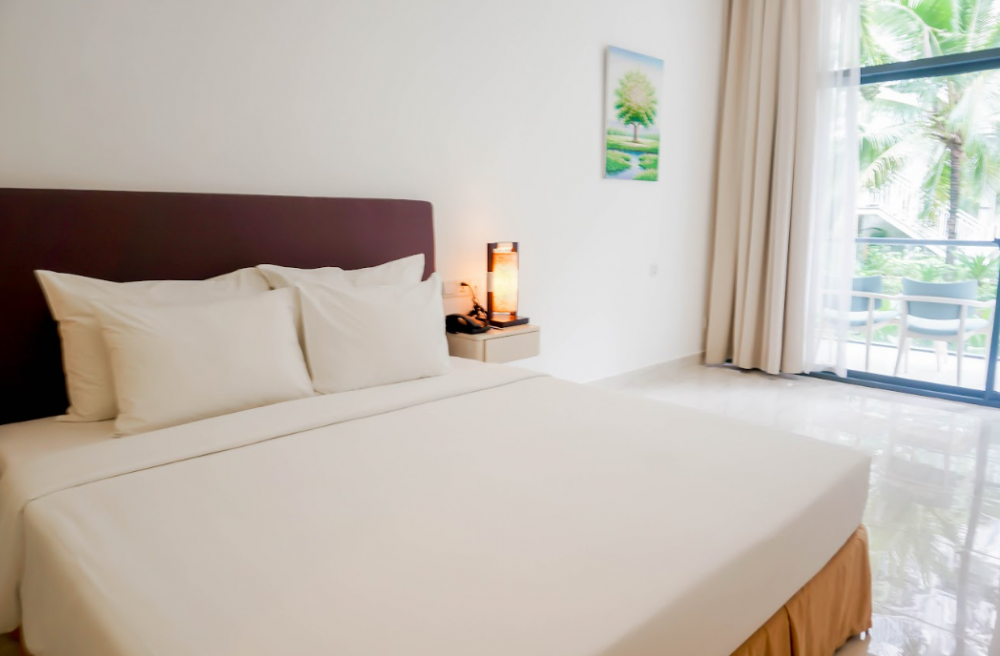 Costa Deluxe with Balcony, CostaBella Resort Nha Trang 5*