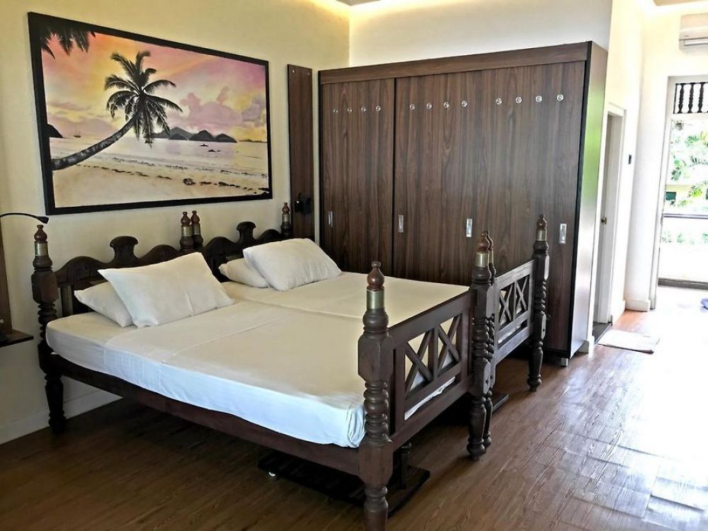 Deluxe, Sri Gemunu Beach Resort 2*