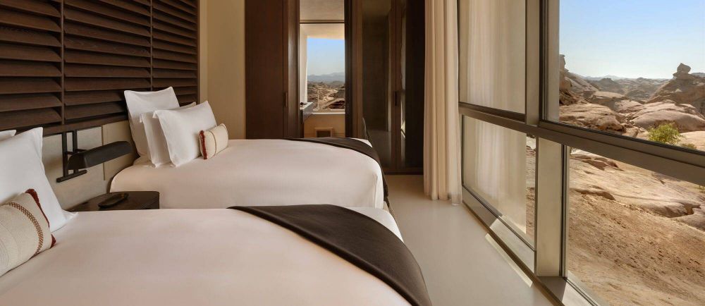 Two-Bedroom Cliff Hanging Villa, Desert Rock Resort 5*