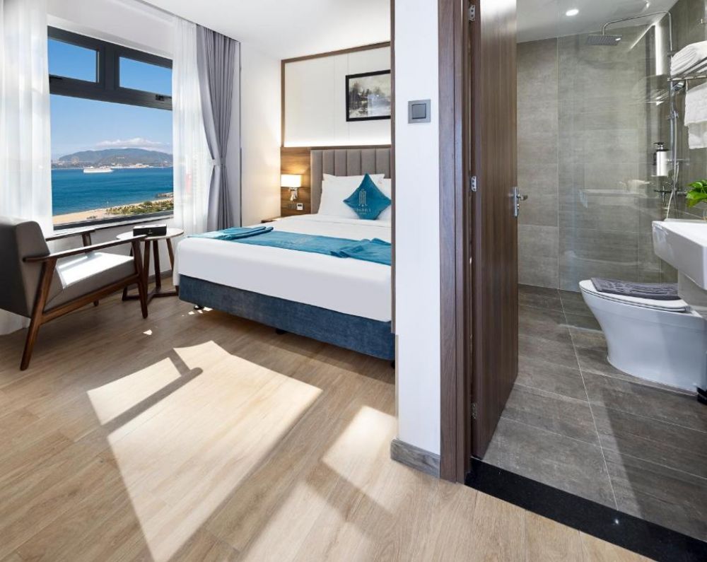 Deluxe SV, Avari Hotel 4*