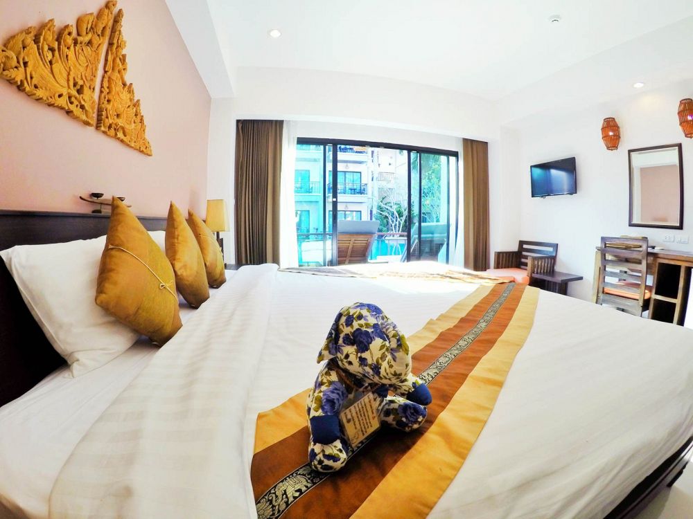 Deluxe Pool Access, Navatara Phuket Resort 4*