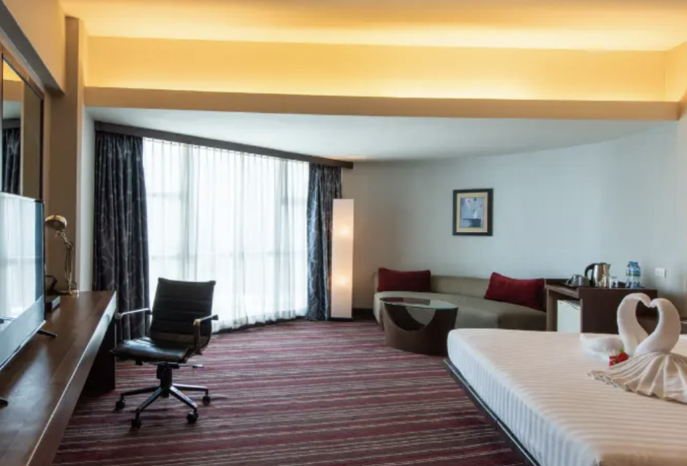 Superior Sky Wing, Ambassador Bangkok 4*