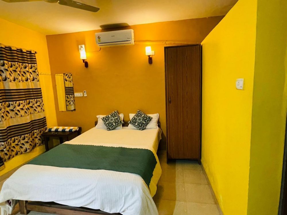 Standard Non AC/with AC, Samantha Inn 1*