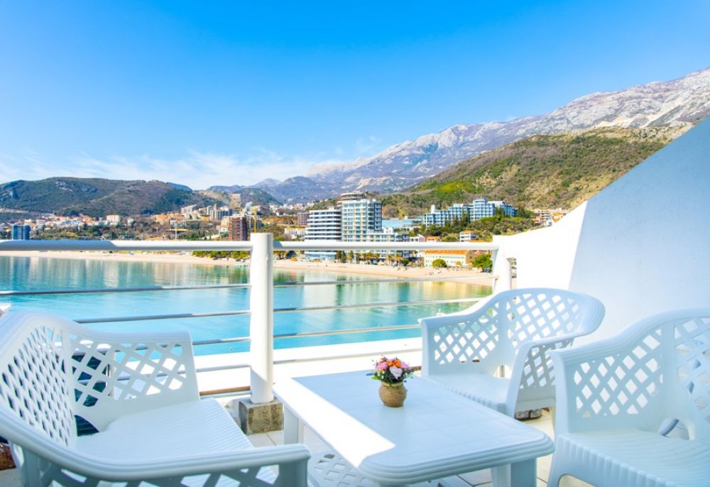 APP 04+2 Two Bedrooms Sea View, Obala Ponta 4*