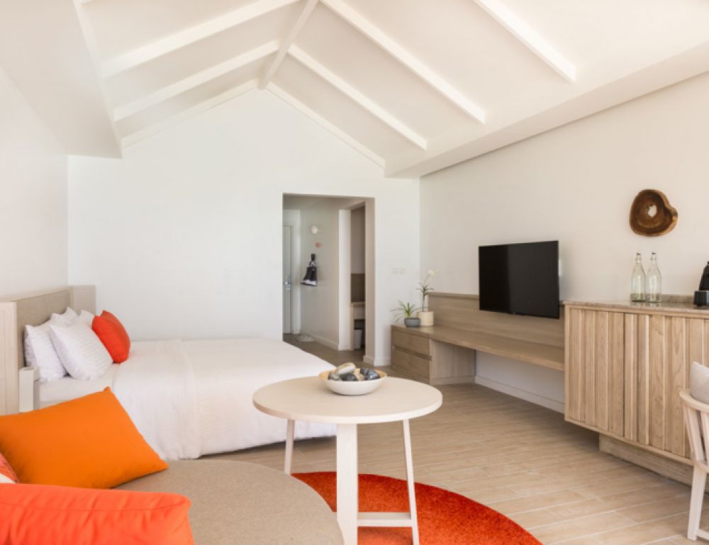 Family Lagoon Pavilion, LUX* South Ari Atoll 5*